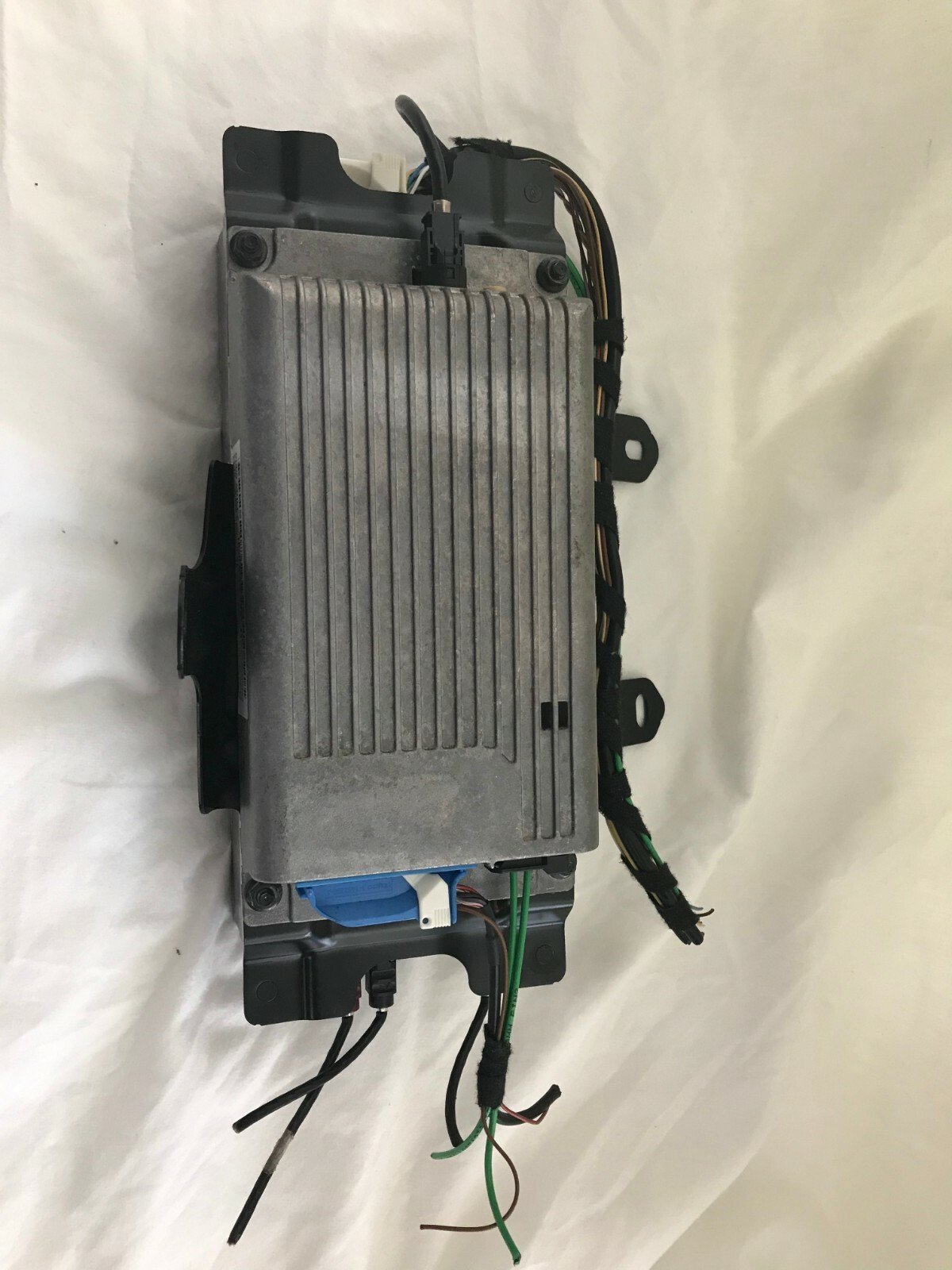 08-13 BMW 550I - ULF HIGH Module / Bluetooth Interface and TELEMATICS TCU Unit